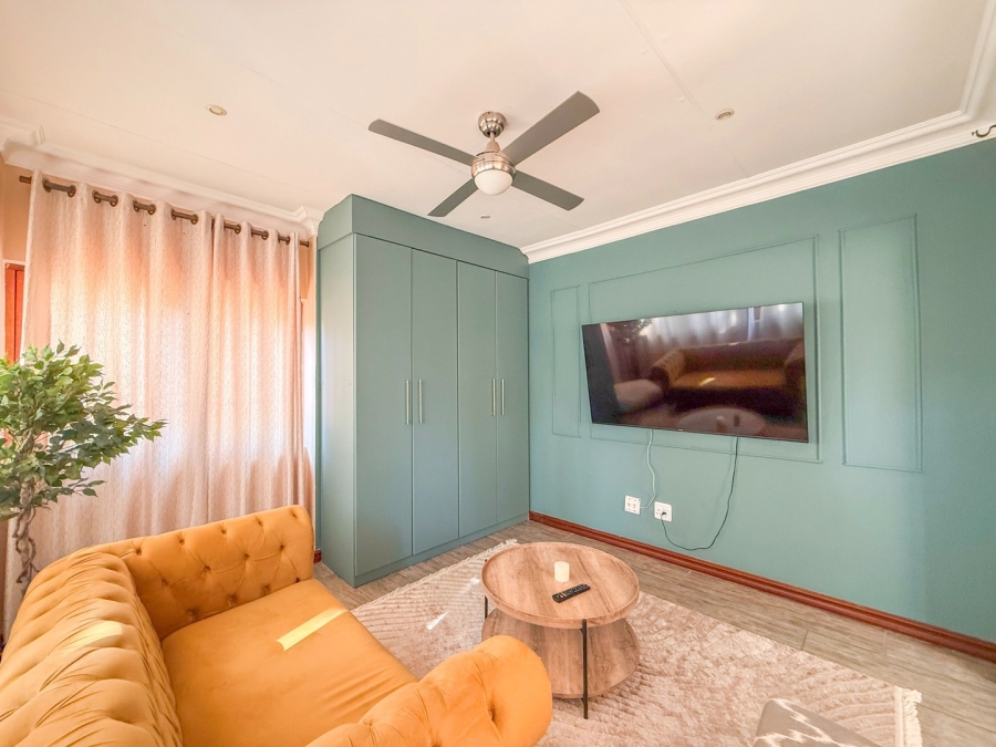 4 Bedroom Property for Sale in Eagles Landing North West